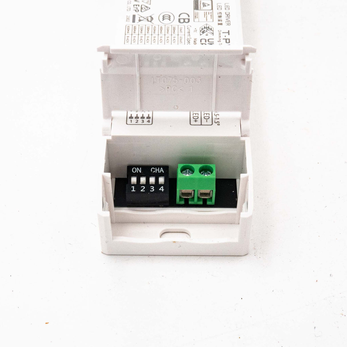 LTECH SE - 40 - 300 - 1050 - G1T 40W 300mA ~ 1050mA CC Triac LED Driver - SE-40-300-1050-G1T - powersupplymall.com